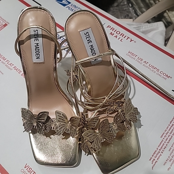 Steve Madden Utopia Heeled Sandal - Picture 7 of 9